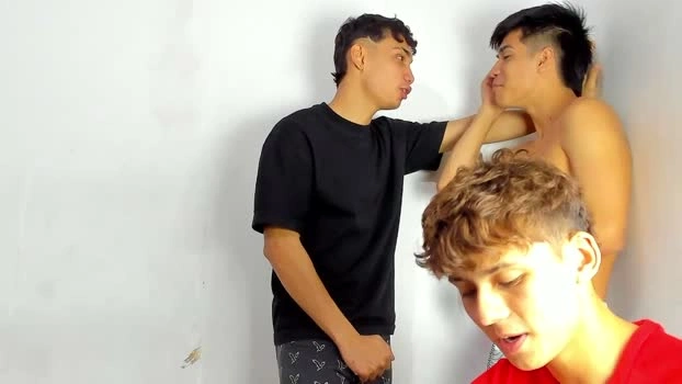 sexys_boys18 14-06-2026 Male Recording - spanking Topless