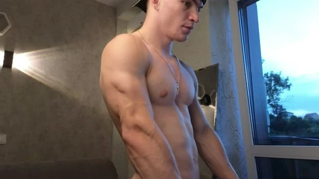 elliot_muscle04 16-06-2026 Male Recording - suck naked