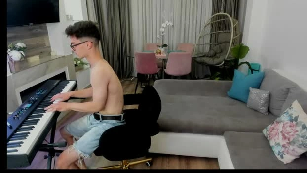 johnnyk8 17-06-2026 Male Recording - Cam fuckass
