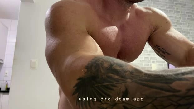 couplemuscle40 18-06-2026 Male Recording - juicy wank