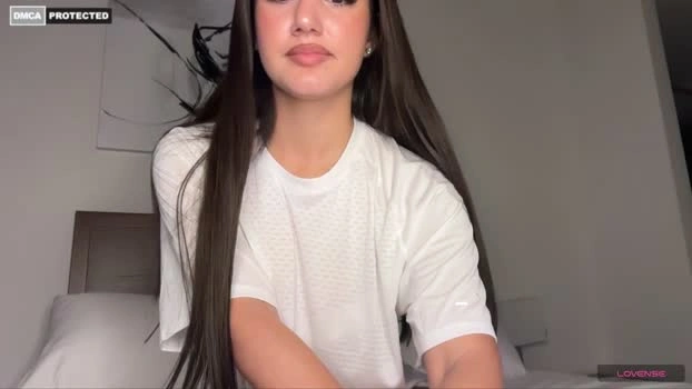 ava_delightt 19-06-2026 beauty big kiss strip Recording