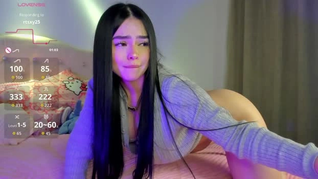 holly_444 19-06-2026 Cam Show Pretty bj-dildo