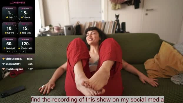 venus_in_jeans 19-06-2026 Pretty beauty jerkoff legs Recording