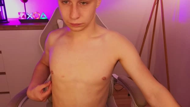 chuck_miller 19-06-2026 Male Recording - fuck Topless