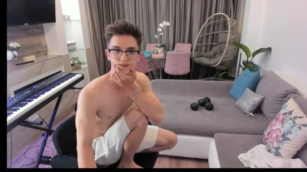 johnnyk8 21-06-2026 Male Recording - spanking play