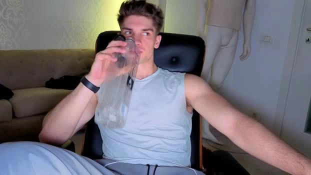 maxkaiden 23-06-2026 Male Recording - jackoff fingering