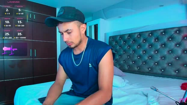 valentinos_ 23-06-2026 Male Recording - show bicurious