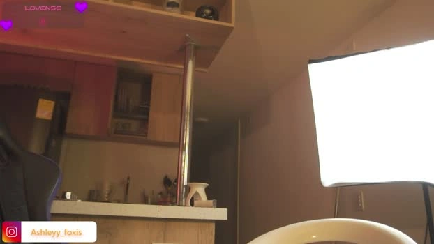 ashleyyfox_ 04-07-2026 Trans Recording - oral sucktits