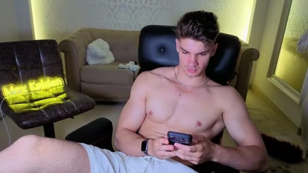 maxkaiden 04-07-2026 Male Recording - fuck squirt