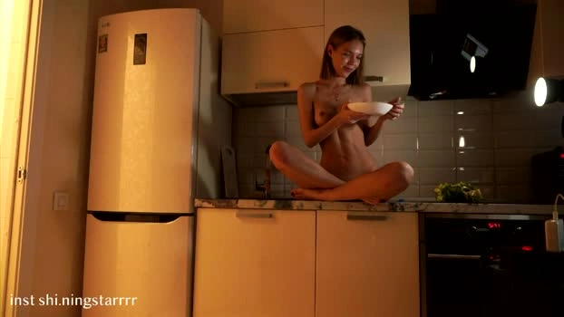 shiningstarrr 04-07-2026 striptease Topless nude Ass Recording