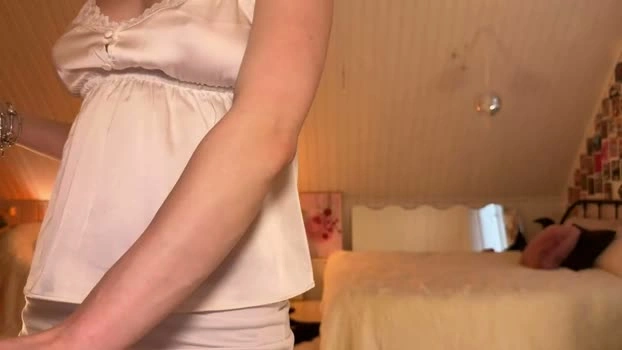 uwunikaa 04-07-2026 strip legs oral dirty Recording