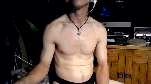 bchillin28 14-07-2026 Male Recording - Webcam fingers