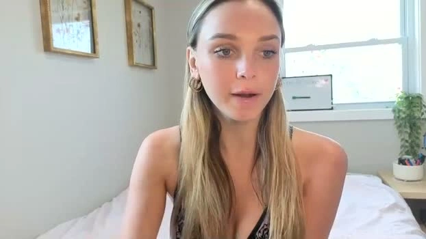 scarletterose_504259 13-07-2026 Cam Show fingers beauty
