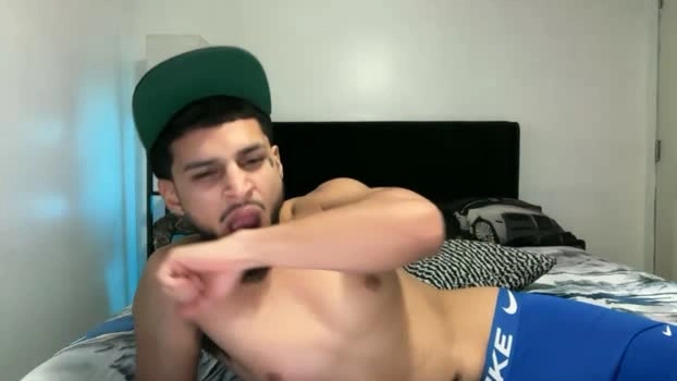 handsome_dick_swanger 18-07-2026 Male Recording - yummy prettyface