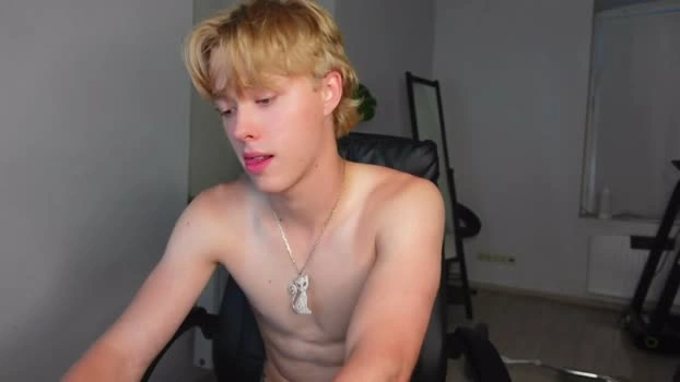 eddie_soltero 20-07-2026 Male Recording - Topless Ass