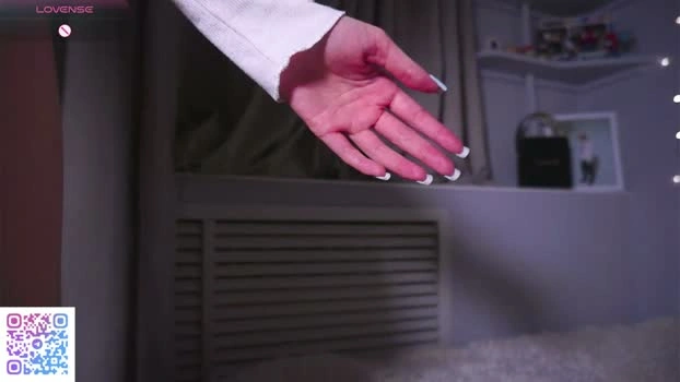 ameliami 27-07-2026 yummy amateur lick Topless Recording