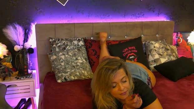 zoemesmerizee 28-07-2026 Cam Show bj-dildo wank