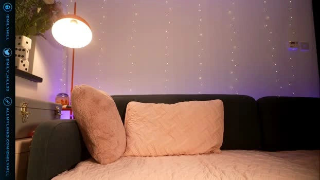 littlee33 01-08-2026 toys Topless Naked suckcock Recording