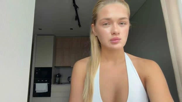 nevadasummey 04-08-2026 Webcam kissing fingers oral Recording