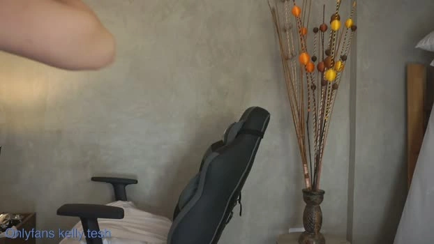 kellytesh 08-08-2026 striptease play skinny wank Recording
