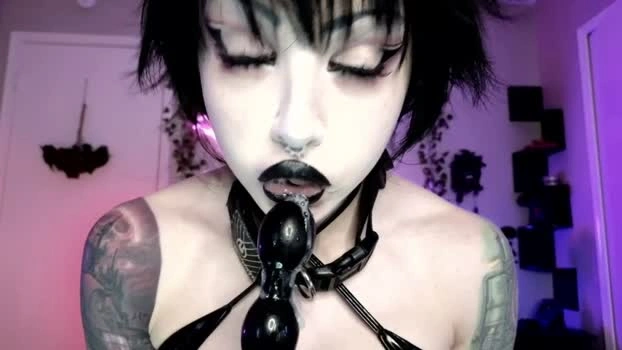 ivey_strigoi 11-08-2026 lick gag amateur kink Recording