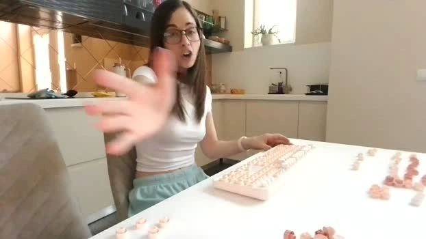 newchloe18 17-08-2026 bigcock amateur play lovense Recording