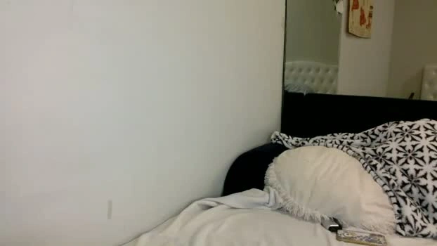 twofrens 23-09-2026 suckshow bigass fingering sexy Recording