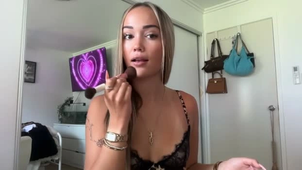 luvlivvyy 25-09-2026 kiss fingers analsex spank Recording